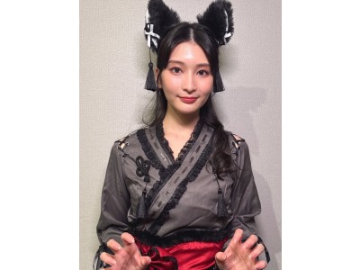 本庄鈴さん着用のきつね風巫女コスプレにチェキのオマケ付き（No